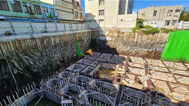 台灣新聞通訊社-馬公建案停擺留一大坑 「文康首席」違約判賠188萬