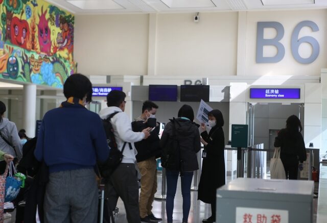 台灣新聞通訊社-出國返台「登機口被攔」 原因曝光！一票看傻：這是常識