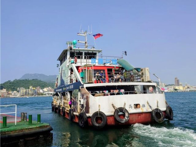 台灣新聞通訊社-旗津渡輪人潮不再？輪船公司虧損破6千萬 2大現況成主因