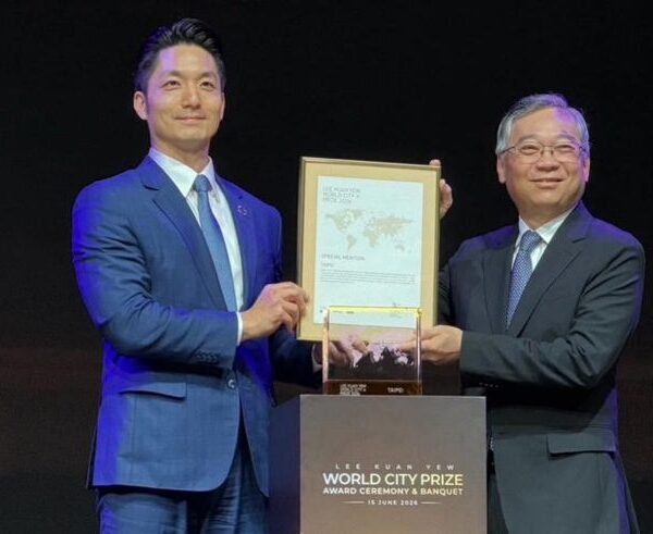 台灣新聞通訊社-蔣萬安赴星領李光耀世界城市獎 方恩格：認證北市進步超有感