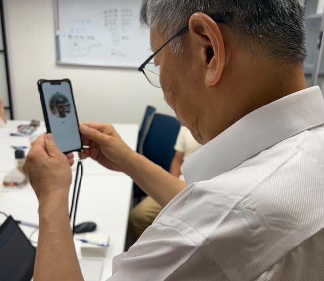 台灣新聞通訊社-柯文哲IG、民眾黨團臉書消失 陳智菡要數發部反映「帳戶查核須有表述時間」