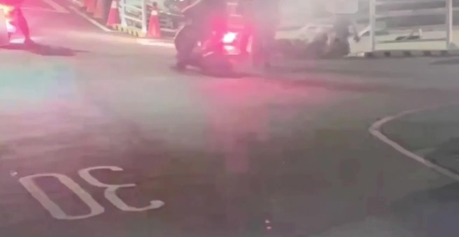 台灣新聞通訊社-不滿被取締亂丟垃圾 北市男與稽查員爆口角「當場互告」