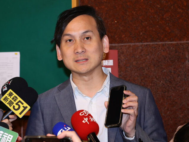 台灣新聞通訊社-校事會議淪「有罪推定」？他揭：挺綠教師也認同葉元之