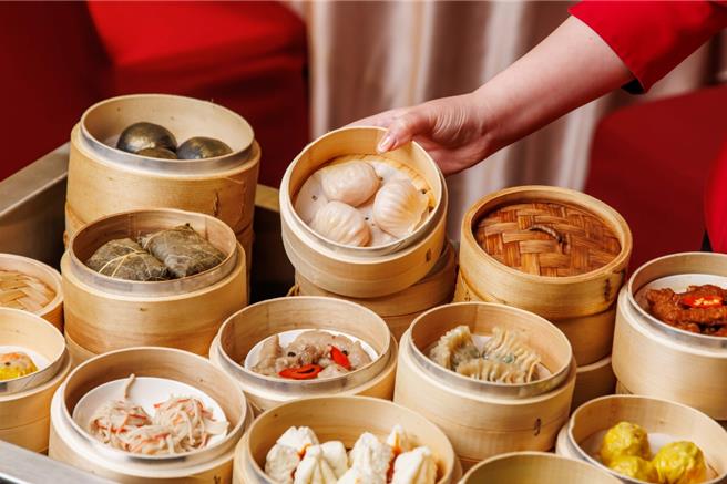台灣新聞通訊社-再不來就吃不到了！台北知名飯店熄燈倒數 港點68折、烤鴨1980元起
