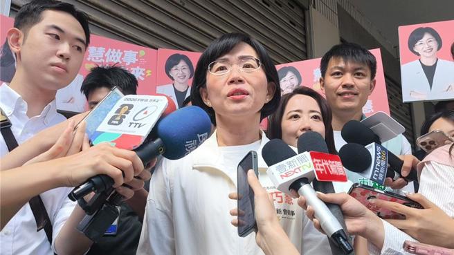 台灣新聞通訊社-揭蘇巧慧3度釋出自家民調 新北議員酸：急著壯膽不如關注市政