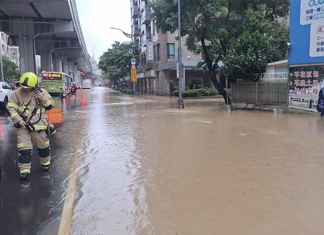 台灣新聞通訊社-內湖淹水高嘉瑜要北市府「立即改善」 最強菜農不忍了開轟