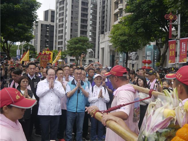 台灣新聞通訊社-山邊媽祖駕臨 三蘆掀信仰熱潮 李四川、蘇巧慧接力恭迎