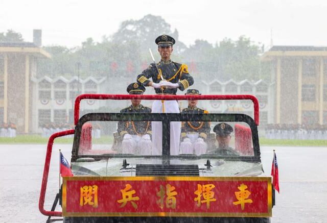 台灣新聞通訊社-陸軍官校102週年校慶  司令呂坤修：你們才是陸軍的未來