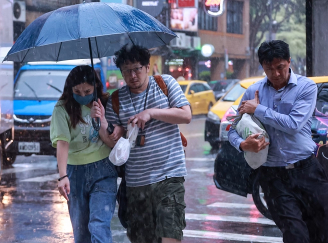 台灣新聞通訊社-天氣》「梅雨旺盛期」周五報到 這天起全台恐有致災雨勢