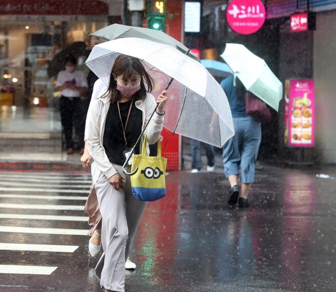 台灣新聞通訊社-出梅了嗎？鄭明典1圖說清楚 粉專曝準「米克拉」颱風最新預測