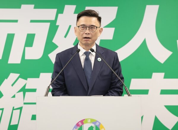 台灣新聞通訊社-賴瑞隆最大問題不是《鐵拳教育》？樊啓明：這2人叫不動他
