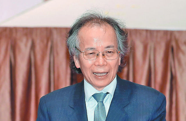 台灣新聞通訊社-台北4成家長接送小孩  會「養出媽寶」？最新網路投票出乎意料