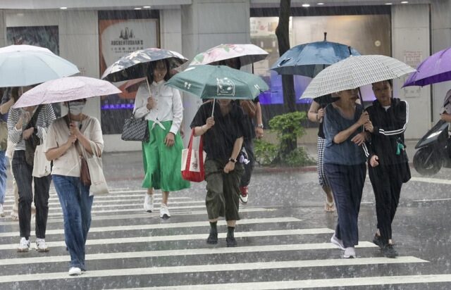 台灣新聞通訊社-快訊》北北基10縣市大雨特報 下到晚上