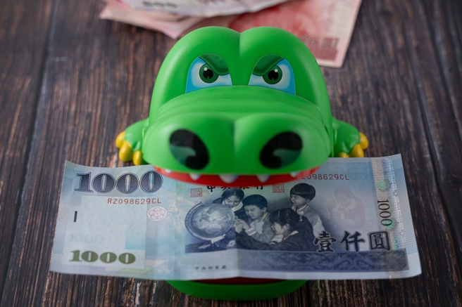 台灣新聞通訊社-天降40年前地價稅單！5口嚇壞急拋棄繼承 法院看完關係傻眼