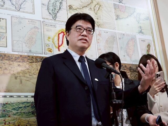 台灣新聞通訊社-辦饒慶鈴「邱垂正說法狗屁不通」 吳子嘉：民進黨遲早會下台