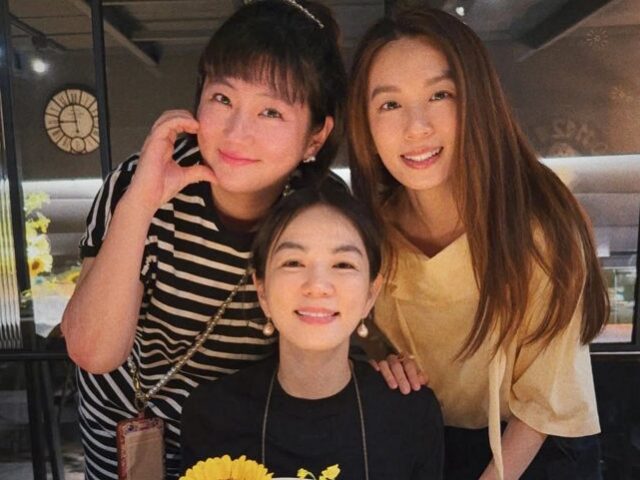 台灣新聞通訊社-Ella慶祝45歲合體S.H.E 「神祕手勢」藏驚喜：有機會喔