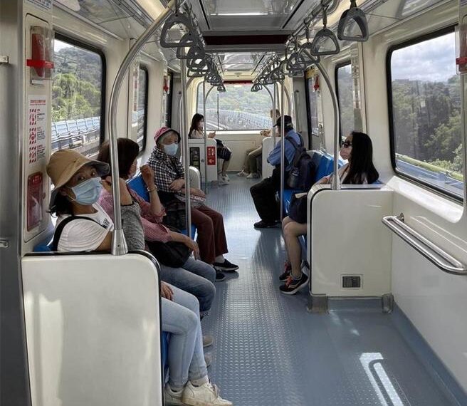 台灣新聞通訊社-文湖線又出包!列車門異常警訊 190旅客被迫換車