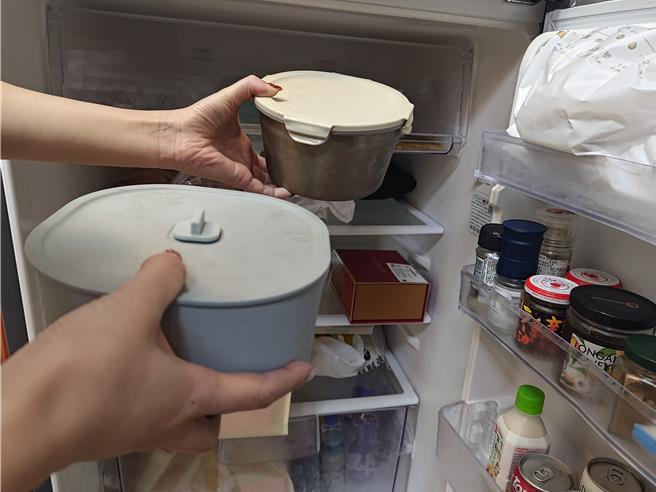 台灣新聞通訊社-食物「聞起來沒壞」繼續吃 高齡家庭食安地雷竟是冰箱