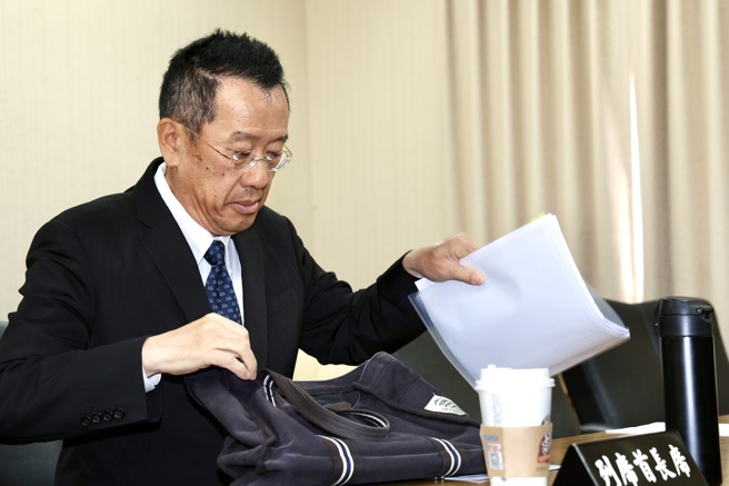 台灣新聞通訊社-T-34教練機服役40年 顧立雄曝「沒屆壽」:2028年啟動籌購作業