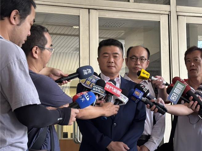 台灣新聞通訊社-午安快評》最高院為何發回顏寬恒案(練鴻慶)