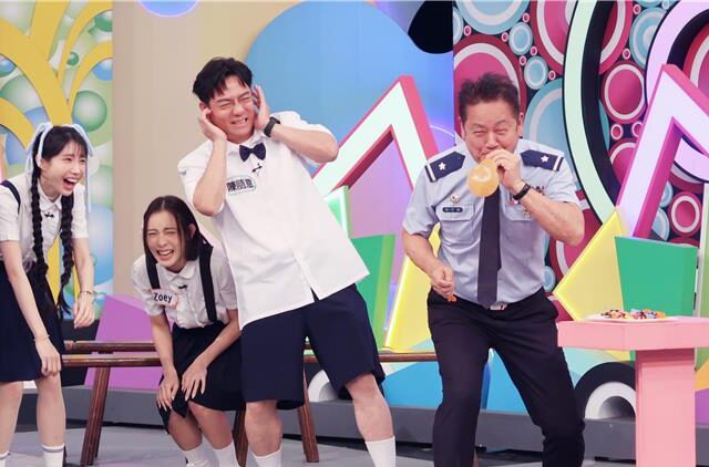 台灣新聞通訊社-徐乃麟錄影現場「整臉脹紅」暴怒！工作人員不忍了 一舉動打臉他