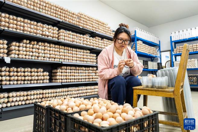 台灣新聞通訊社-陸蛋價逆勢上漲 消費者怨:一天一個價