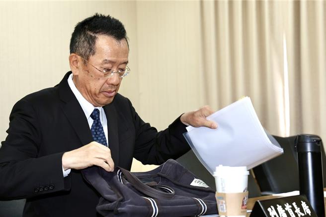 台灣新聞通訊社-共軍遼寧號出沒我國南部海域？ 顧立雄：仍在菲律賓東部