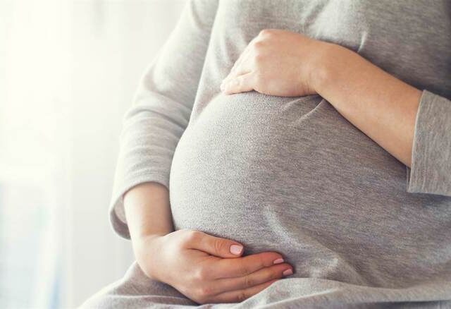 台灣新聞通訊社-博愛座變優先席「孕婦站好站滿」！好手好腳男搶佔位 大票人爆共鳴
