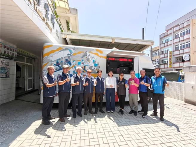 台灣新聞通訊社-雲林首場高齡換照「一站式」啟動 27位長者大讚