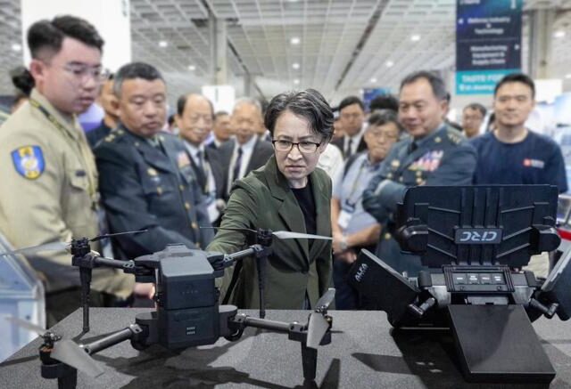 台灣新聞通訊社-蕭副總統：國安非政治問題 籲朝野挺無人載具特別條例