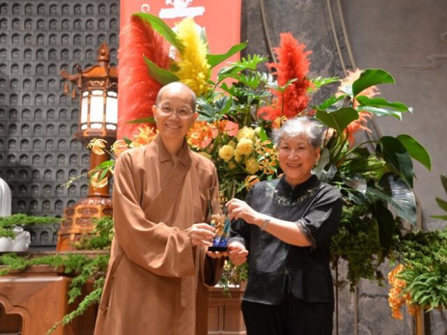 台灣新聞通訊社-洪蘭教授揭祕大腦保健之道 正向思考與和諧溝通是長壽關鍵