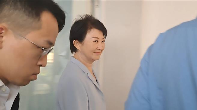 台灣新聞通訊社-外傳陸方有意培養鄭麗文攻總統大位 盧秀燕微笑不語