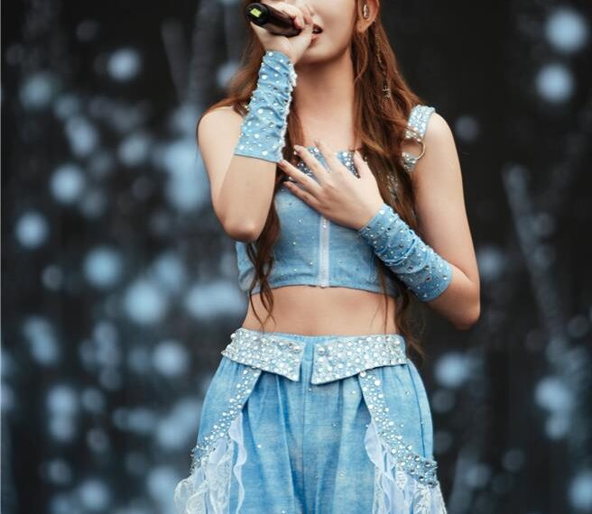 台灣新聞通訊社-S2O辣秀24吋腰征服全場 劉恩君難忘「暴雨彩排」