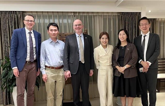 台灣新聞通訊社-被韓國瑜欽點訪美的綠委 挺2100億無人載具案、盼第二波軍購早日批准
