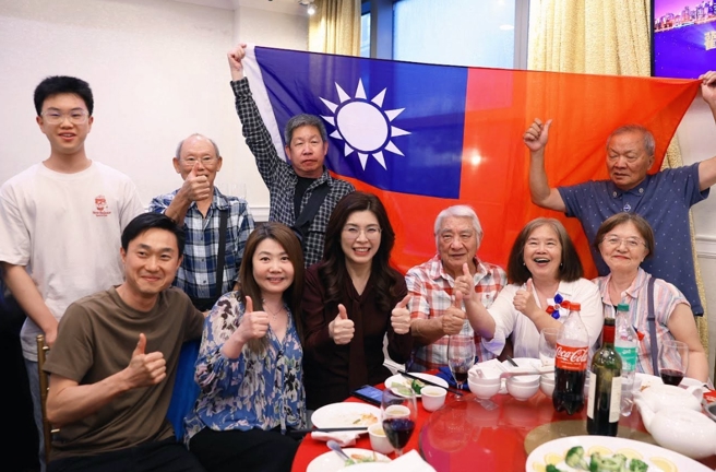 台灣新聞通訊社-幕後》鄭麗文訪美讓他再開眼界 藍僑界大老讚「初生之犢不畏虎」