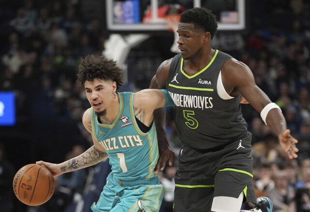 台灣新聞通訊社-NBA》灰狼超強後場成形！黃蜂震撼送出拉梅洛鮑爾跟愛德華茲聯手