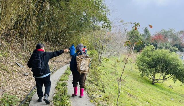 台灣新聞通訊社-太魯閣獲觀光永續金獎 處長邀遊客探索山海聚落低碳旅行