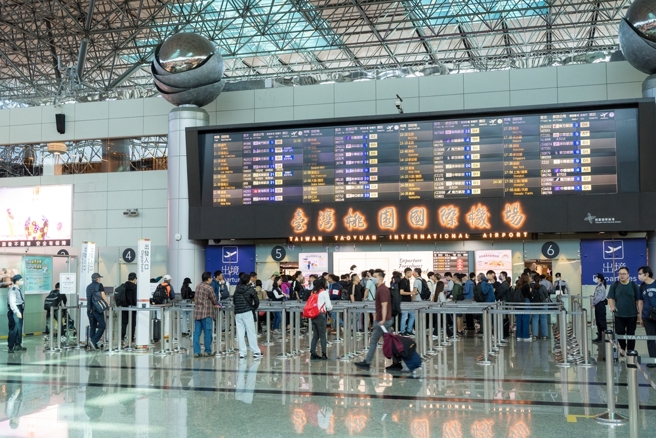 台灣新聞通訊社-中颱薔蜜撲日 長榮、華航多航班取消 國籍航空異動一次看