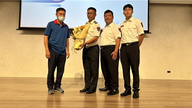 台灣新聞通訊社-台中男觸電無心跳！最強消防4分鐘就到 戰勝死神極限搶命