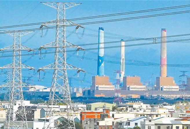 台灣新聞通訊社-電力排碳係數出爐!下降1.5%仍遠高法定標準 首次區分產業、民生