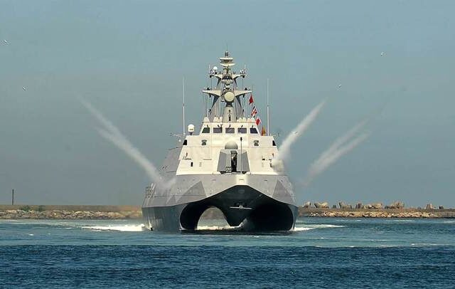 台灣新聞通訊社-海軍131艦隊醫務士玩三用電表遭制止！「作勢扁長官」囂張下場曝