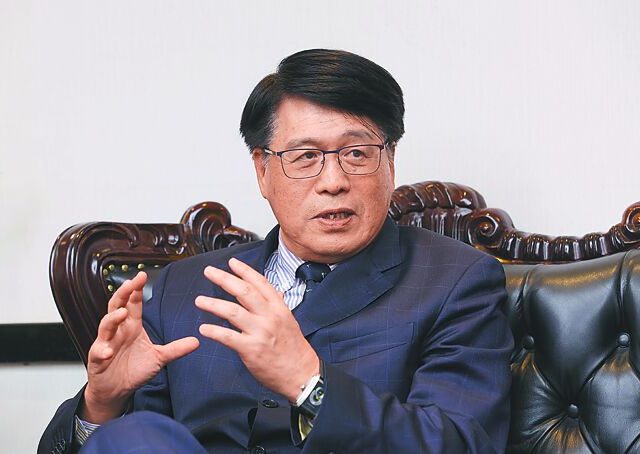 台灣新聞通訊社-游盈隆喊「公投綁大選成必然趨勢」綠委跳腳  她也開轟了