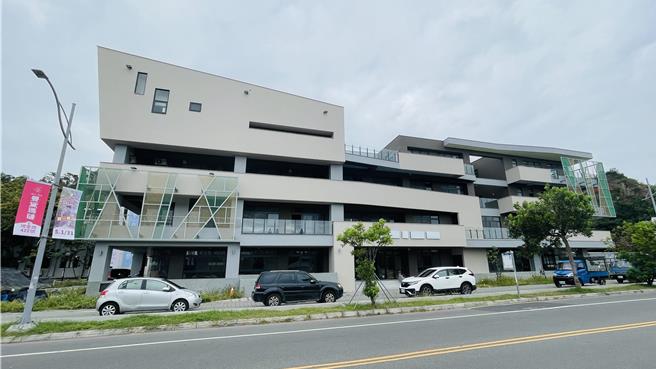 台灣新聞通訊社-台東樂齡大樓未啟用 街友酒後衝突成治安死角
