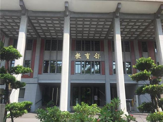 台灣新聞通訊社-校園推喪屍煙彈篩檢能止血？公衛師憂「後端斷裂」釀三重危機