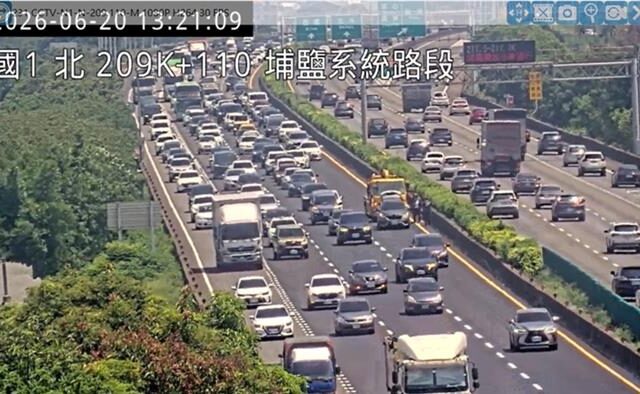 台灣新聞通訊社-端午收假日國道11路段塞爆 最佳出發時間出爐