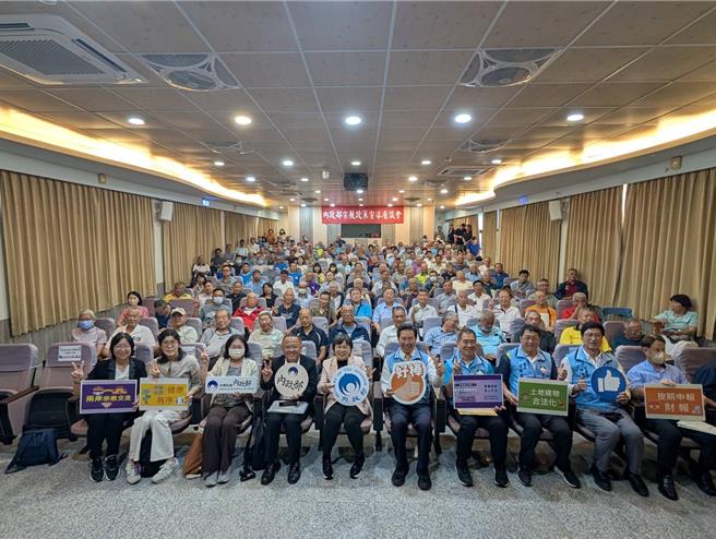台灣新聞通訊社-劉世芳快閃金門宣導兩岸宗教交流 信徒:政治不應干擾民生