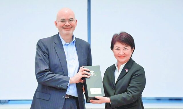 台灣新聞通訊社-1分鐘看政治》盧秀燕打造新神山AIT助攻 立陶宛台灣代表處要沒了？
