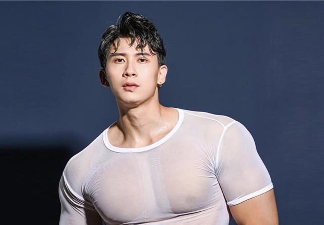 台灣新聞通訊社-六塊肌男星崩潰 IG遭停用緊急報警