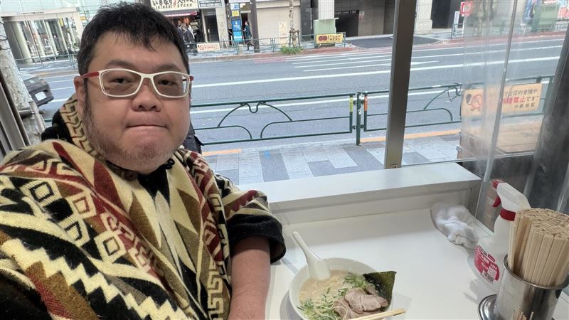 台灣新聞通訊社-四叉貓怒轟陳佩琪不知感恩:沒我的話,你們全家整整齊齊都在牢裡啦!