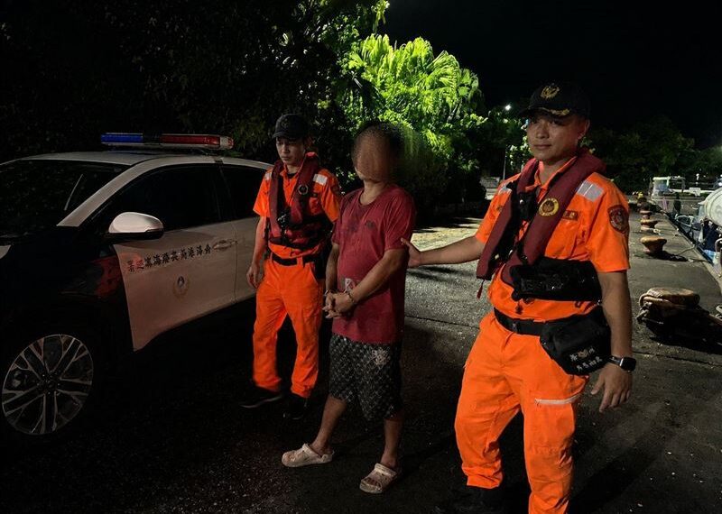 台灣新聞通訊社-宜蘭海巡機警盤查可疑男子 一查竟是酒駕通緝犯